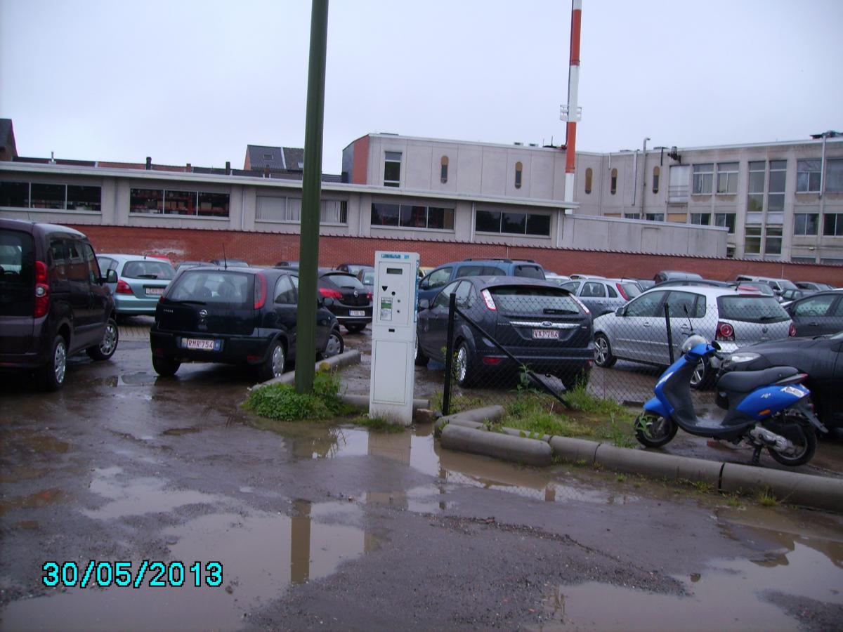 Parking Verversgracht bij regen
